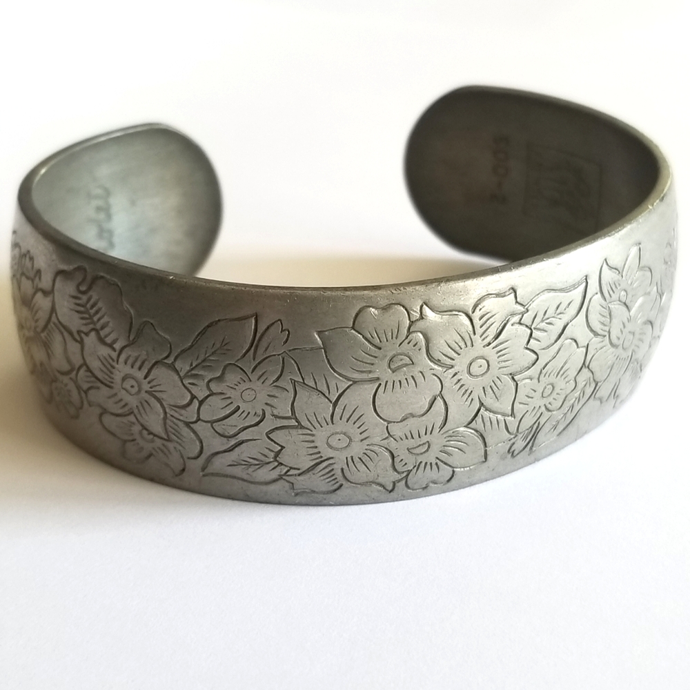 Vintage Kirk Steiff cuff Violet bracelet Flower of the Month pewter flor…